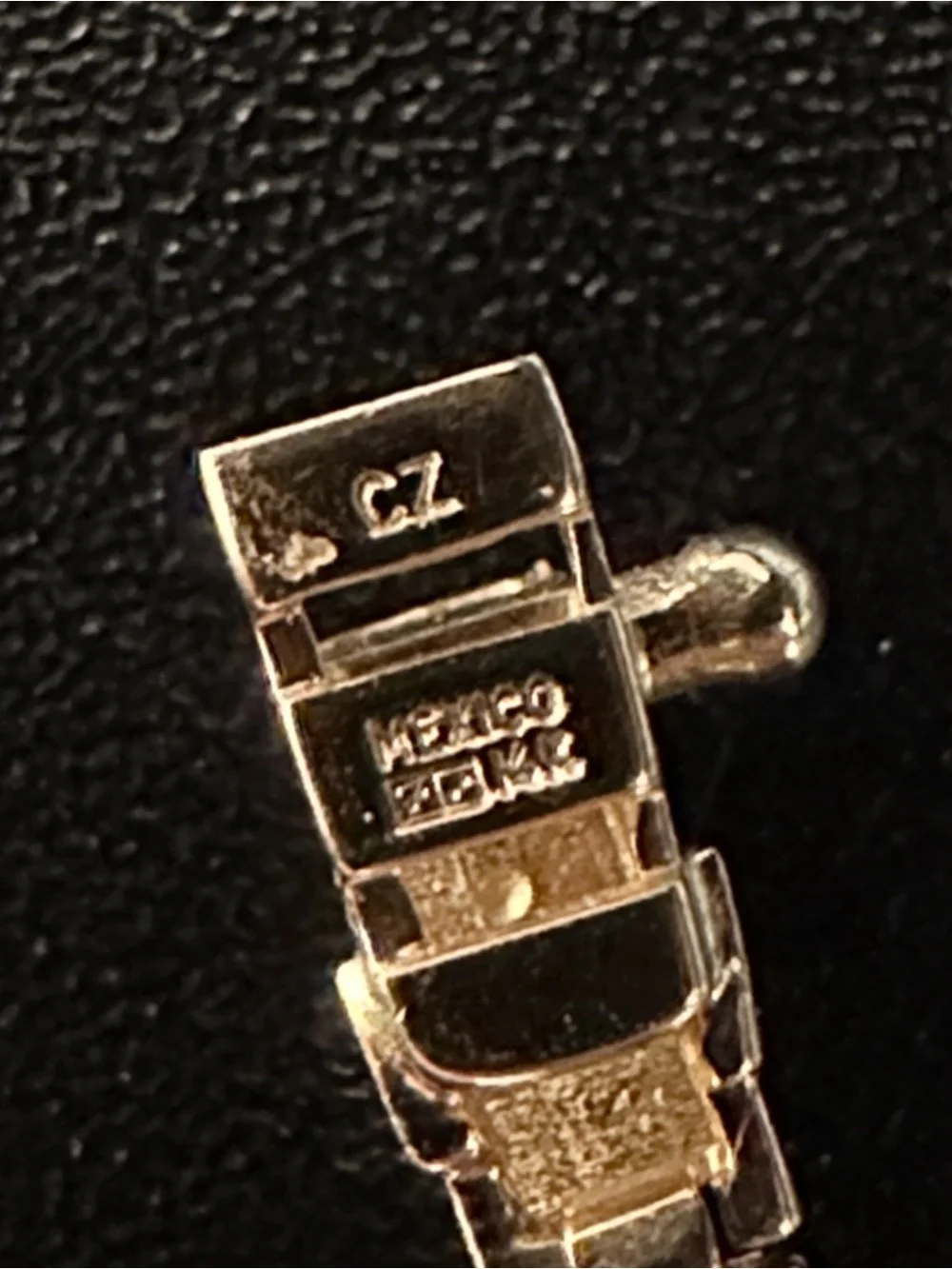 14k Gold Slim Link Bracelet with CZ - Picture 3 of 3